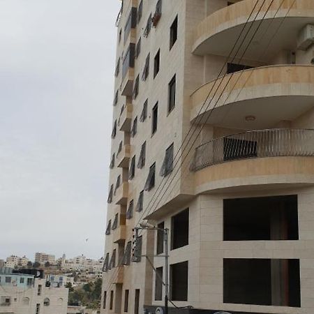 Big Appatrment In Hebron Palestine Almahawer Apartment Exterior foto