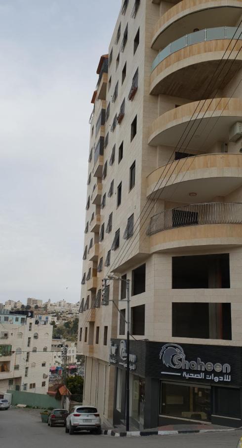 Big Appatrment In Hebron Palestine Almahawer Apartment Exterior foto